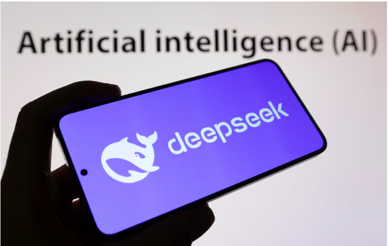 Tại sao Mỹ khó ngăn chặn DeepSeek "chưng cất" mô hình AI?- Ảnh 1.