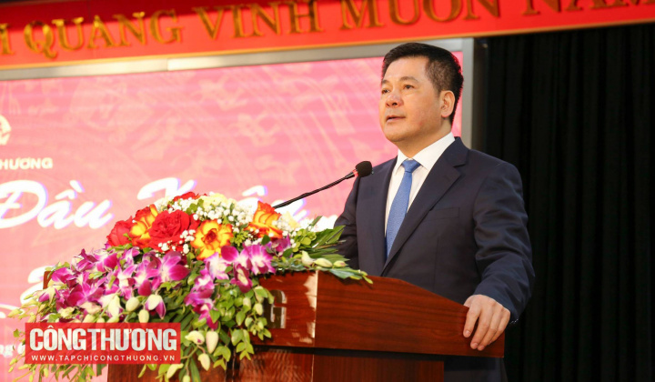 Công Thương luôn gắng sức – Nỗ lực trong mỗi ngày – Người người đều hăng say – Ra tay giành quyết thắng