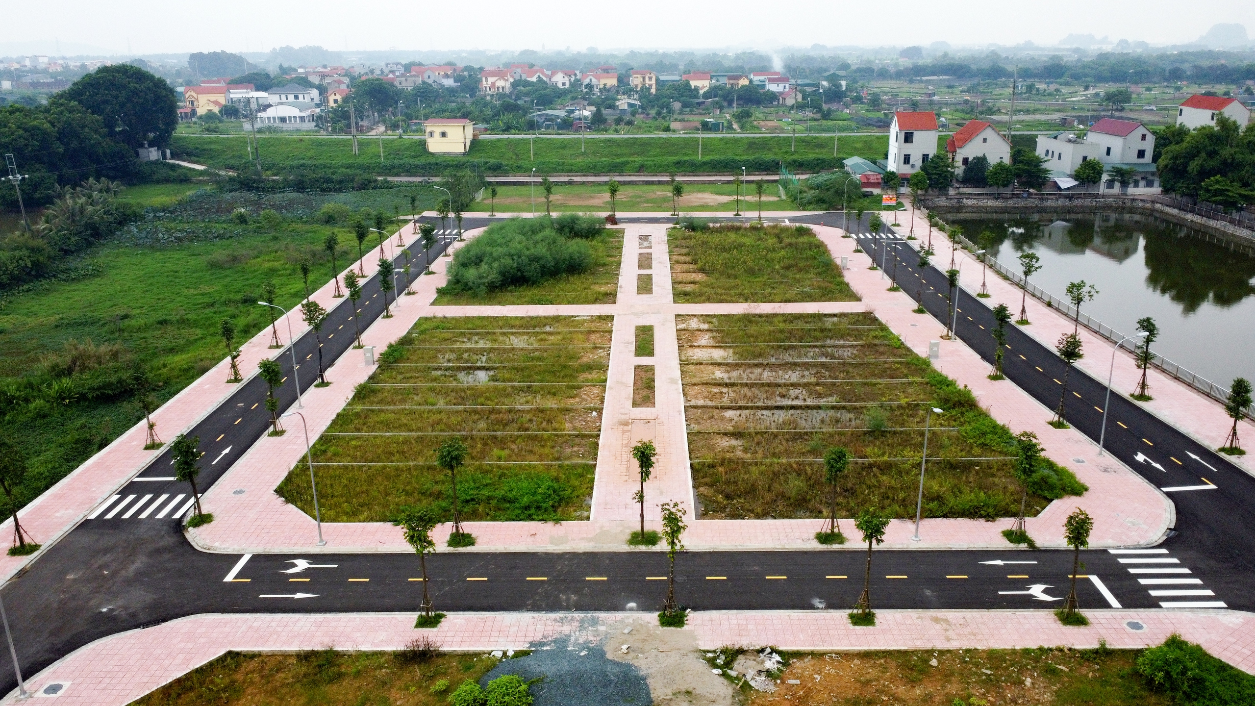 Hà Nội đấu giá nhiều thửa đất, khởi điểm 6,5 triệu đồng/m2- Ảnh 1. Hà Nội đấu giá nhiều thửa đất, khởi điểm 6,5 triệu đồng/m2- Ảnh 1.