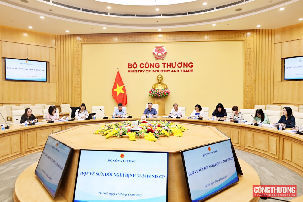 Họp ban soạn thảo tổ biên tập xây dựng Nghị định quy định chi tiết Luật Quản lý ngoại thương về xuất xứ hàng hóa