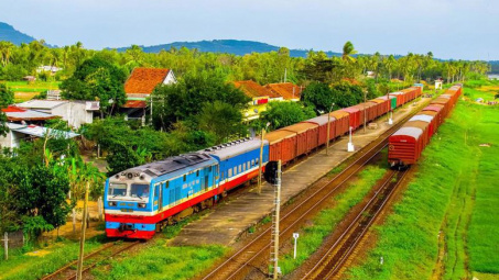Thủ tướng chỉ đạo đẩy nhanh tiến độ dự án đường sắt Lào Cai – Hà Nội – Hải Phòng